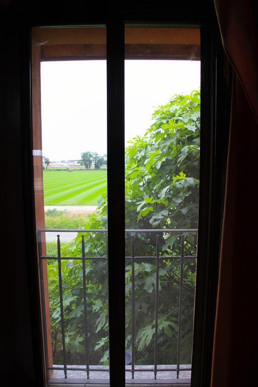 Alloggio Agrituristico Cascina Tappa Locate di Triulzi Екстериор снимка